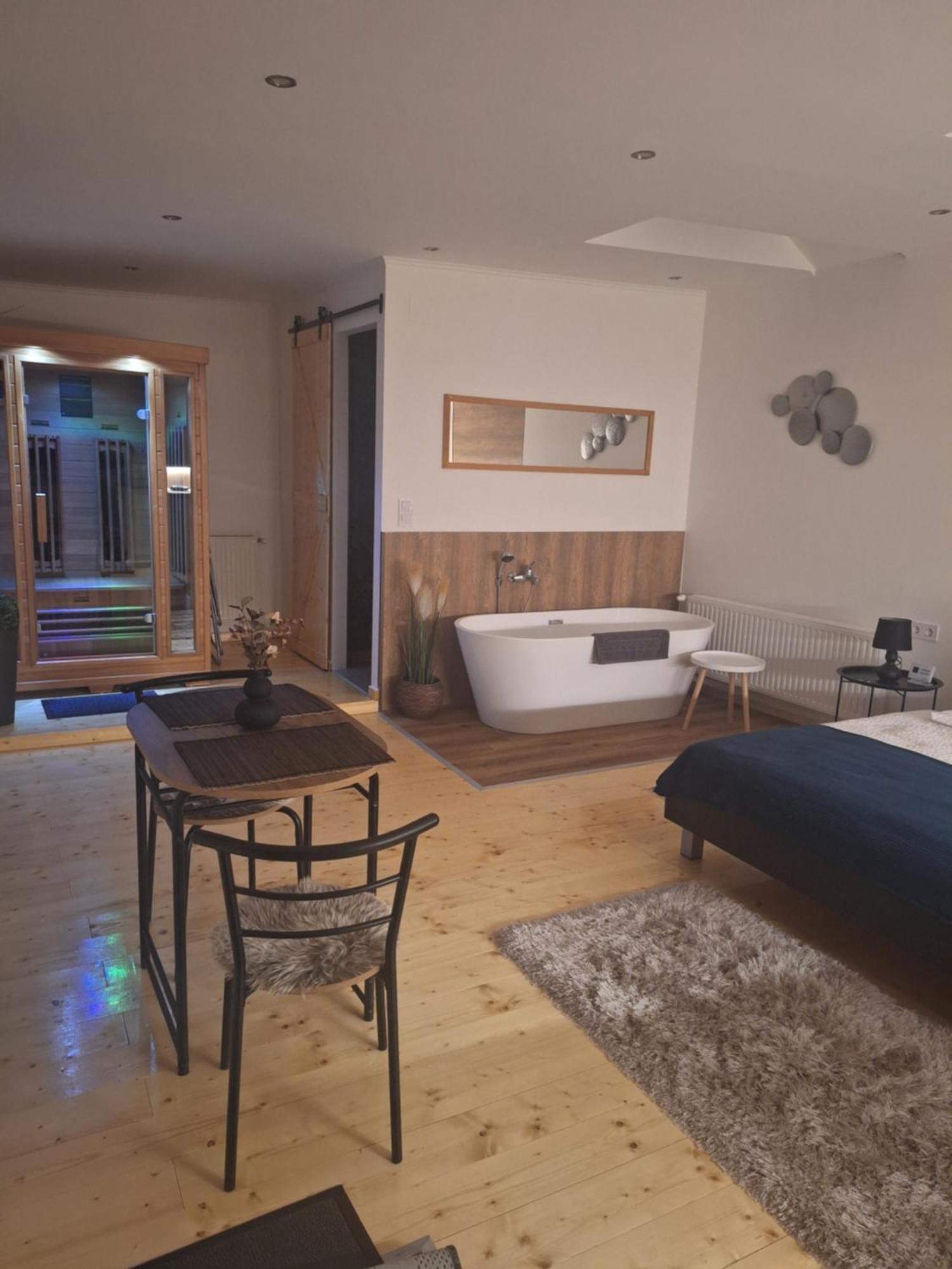 Varfal Apartman II Eger Szoba fotó