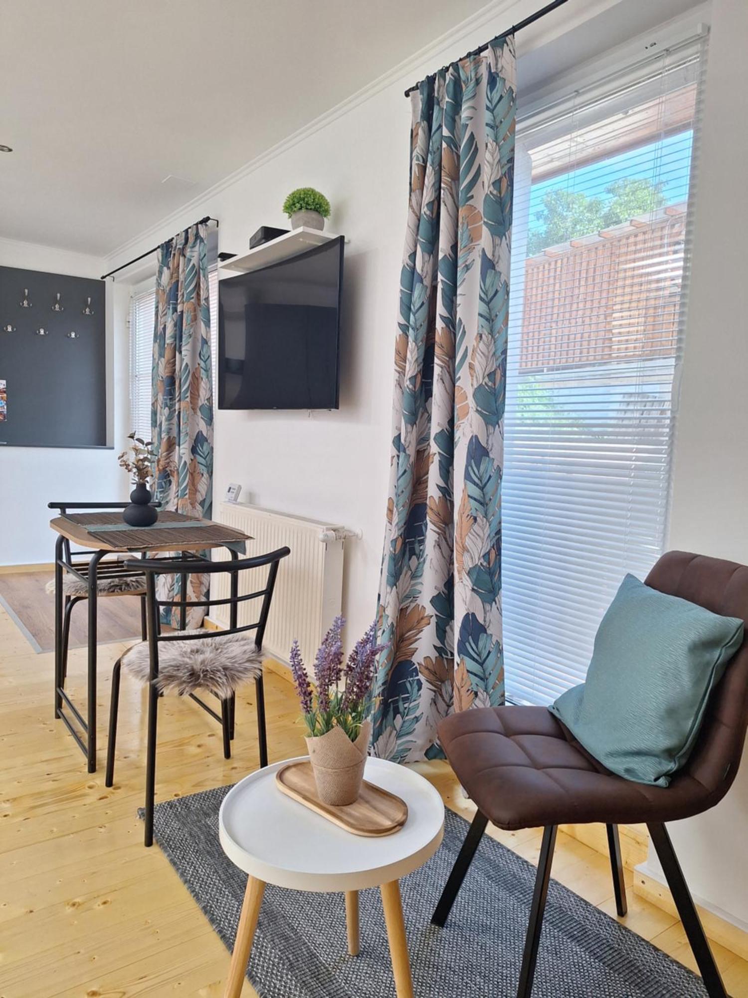 Varfal Apartman II Eger Szoba fotó